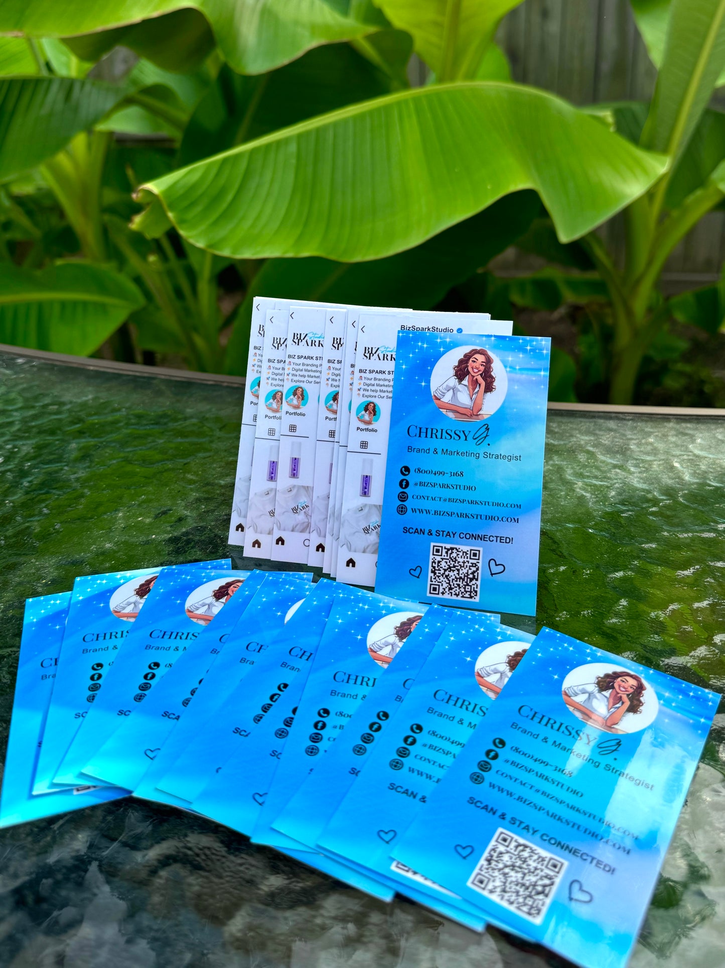 Insta Business Cards – White or Black Edition